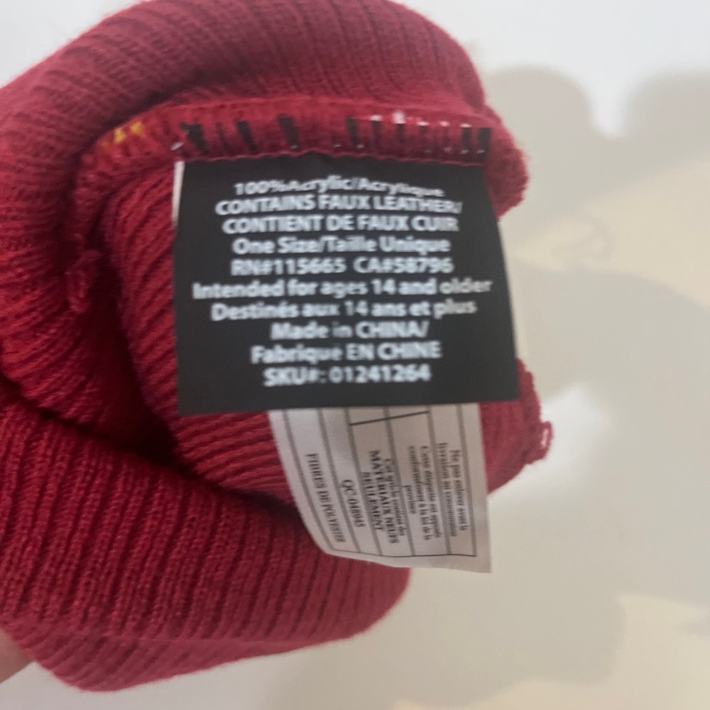 Harry Potter Gryffindor Logo Knit Cuff Pom Beanie Hat Cap Adult OSFM - Picture 5 of 10